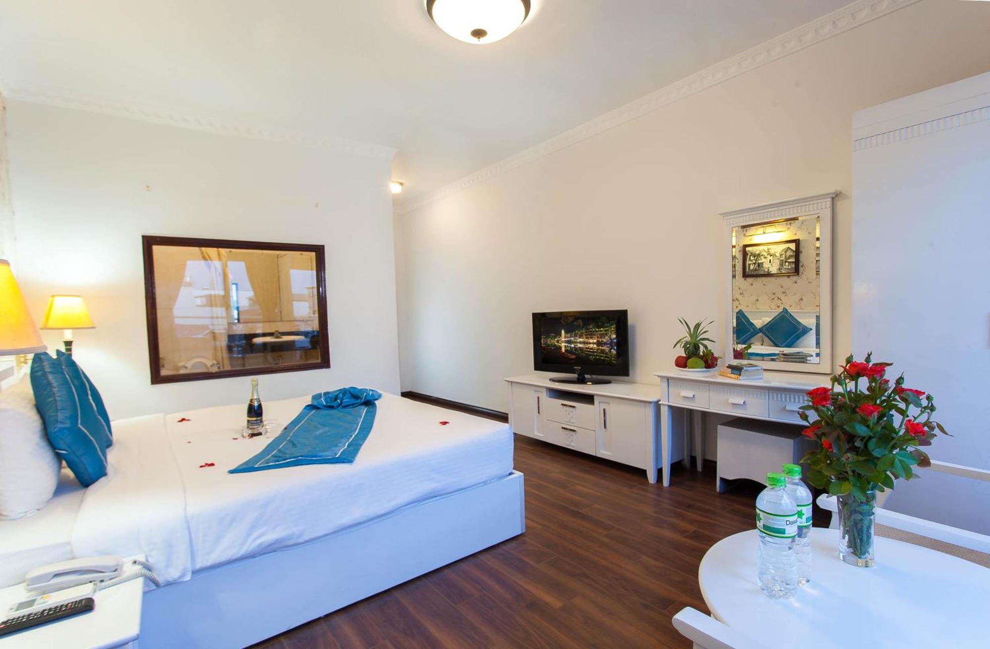 Friends Inn & Travel Ханой Екстериор снимка
